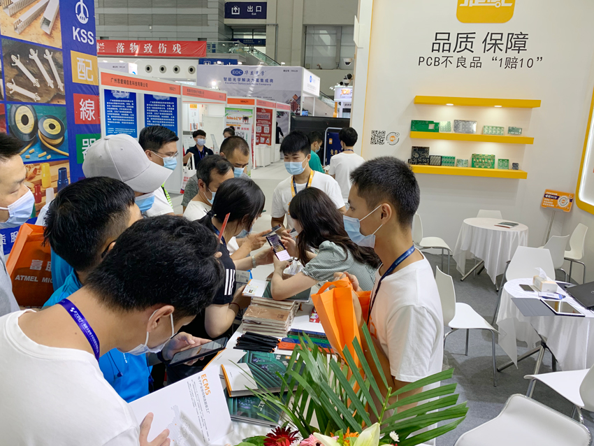 捷配科技亮相第八届中国电子信息博览会