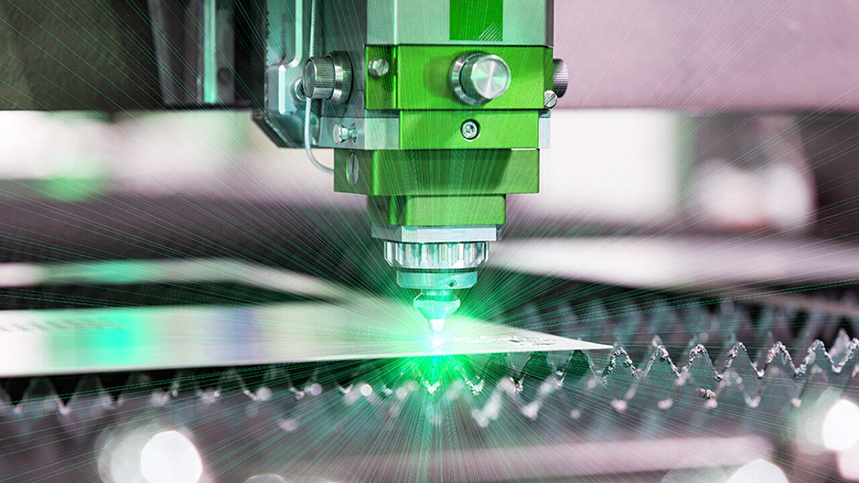 HDI PCB 制造中微孔的激光钻孔工艺。