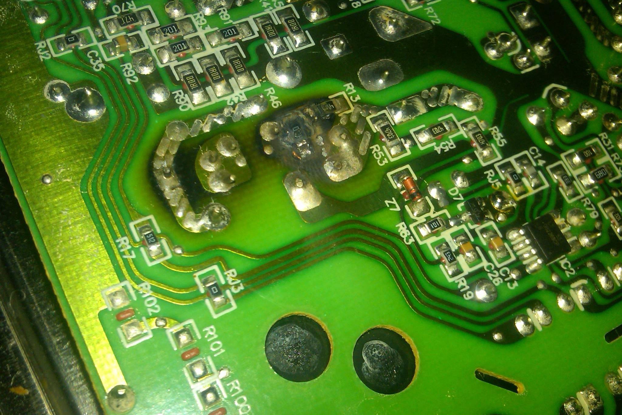 损坏的PCB 损坏的PCB