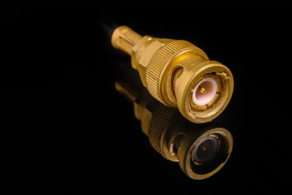 5G技术中软镀金高频连接器的未来